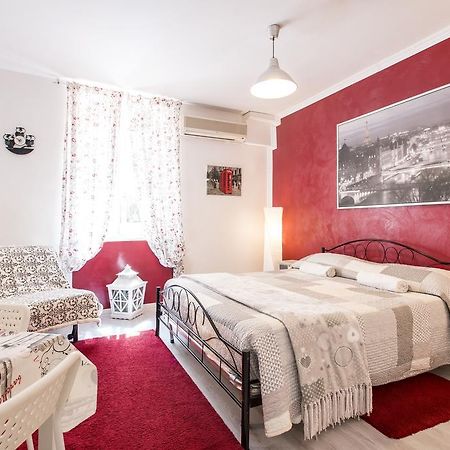 Sisi Apartment & Rooms Desenzano del Garda Exterior photo