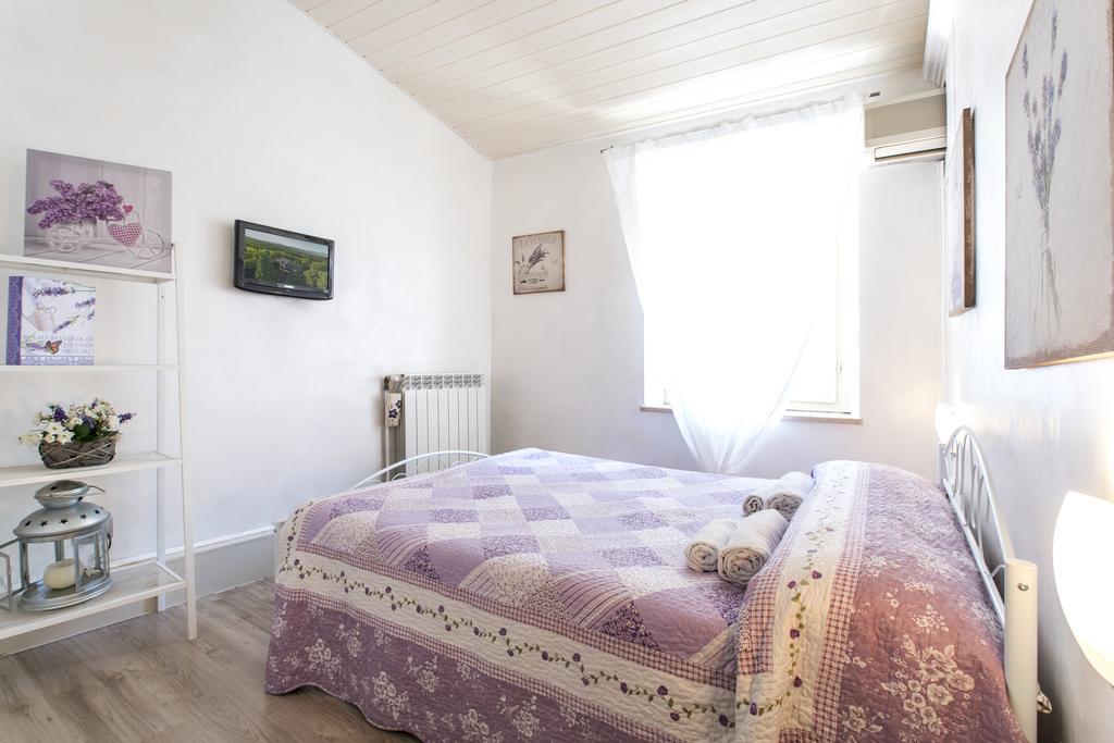 Sisi Apartment & Rooms Desenzano del Garda Exterior photo